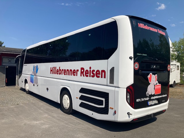 Hillebrenner Reisen Bus Rückansicht